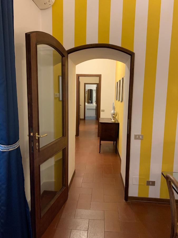 Signoria Apartment With Patio ฟลอเรนซ์ ภายนอก รูปภาพ