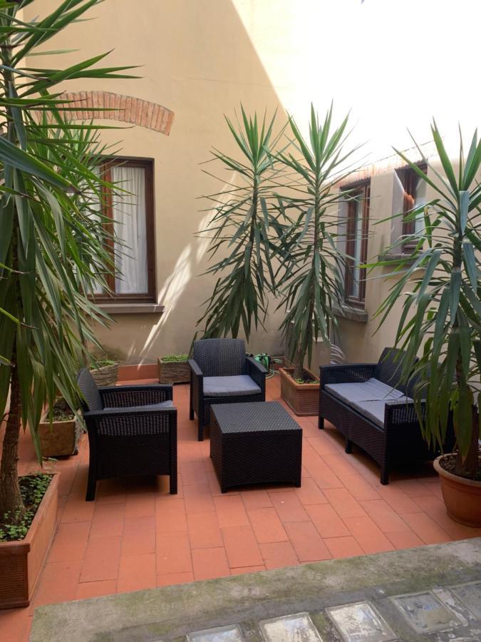 Signoria Apartment With Patio ฟลอเรนซ์ ภายนอก รูปภาพ
